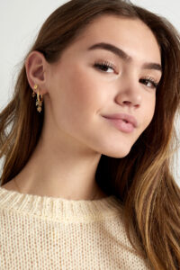 Steentjes steker oorbellen - Paars