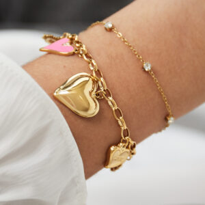 Bedelarmband met hartjes